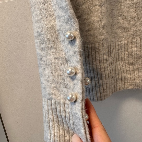 2/$30 Dorothy Perkins - Pearl Detail Sweater - Picture 3 of 4